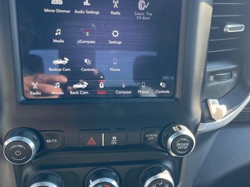 Used 2021 RAM 2500 Big Horn w/ Level 1 Equipment Group AWD/4WD image 33