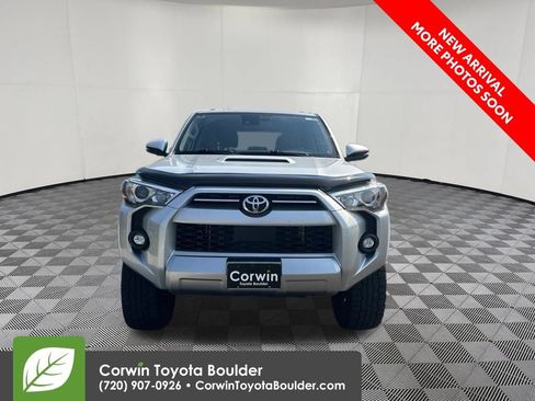 Used 2024 Toyota 4Runner TRD Off-Road Premium w/ Moonroof Package AWD/4WD image 2