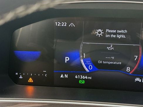 Used 2024 Volkswagen Tiguan SE image 12