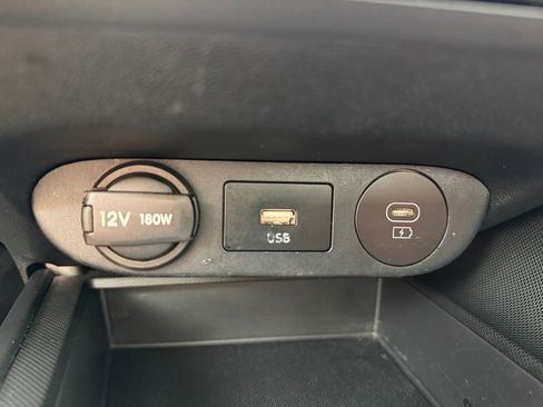 Used 2025 Hyundai Elantra SE w/ Cargo Package FWD image 28