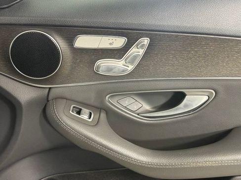 Used 2019 Mercedes-Benz C 300 Sedan image 29