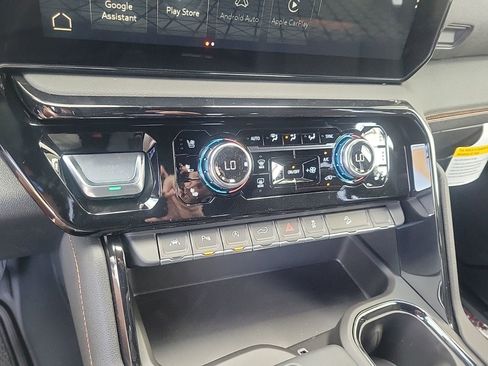 New 2026 GMC Sierra 1500 AT4 w/ AT4 Premium Package AWD/4WD image 35
