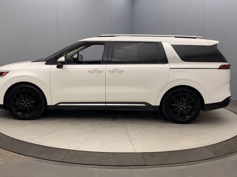Used 2022 Kia Carnival SX Prestige FWD image 2