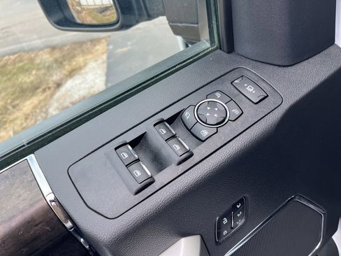 Used 2022 Ford F350 Lariat w/ Lariat Ultimate Package image 15