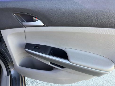 Used 2010 Honda Accord EX image 25