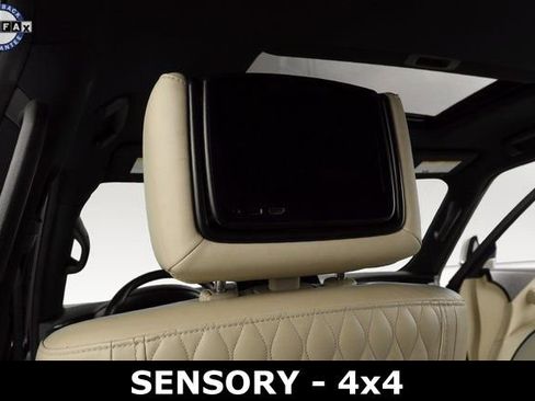Used 2023 INFINITI QX80 Sensory image 21