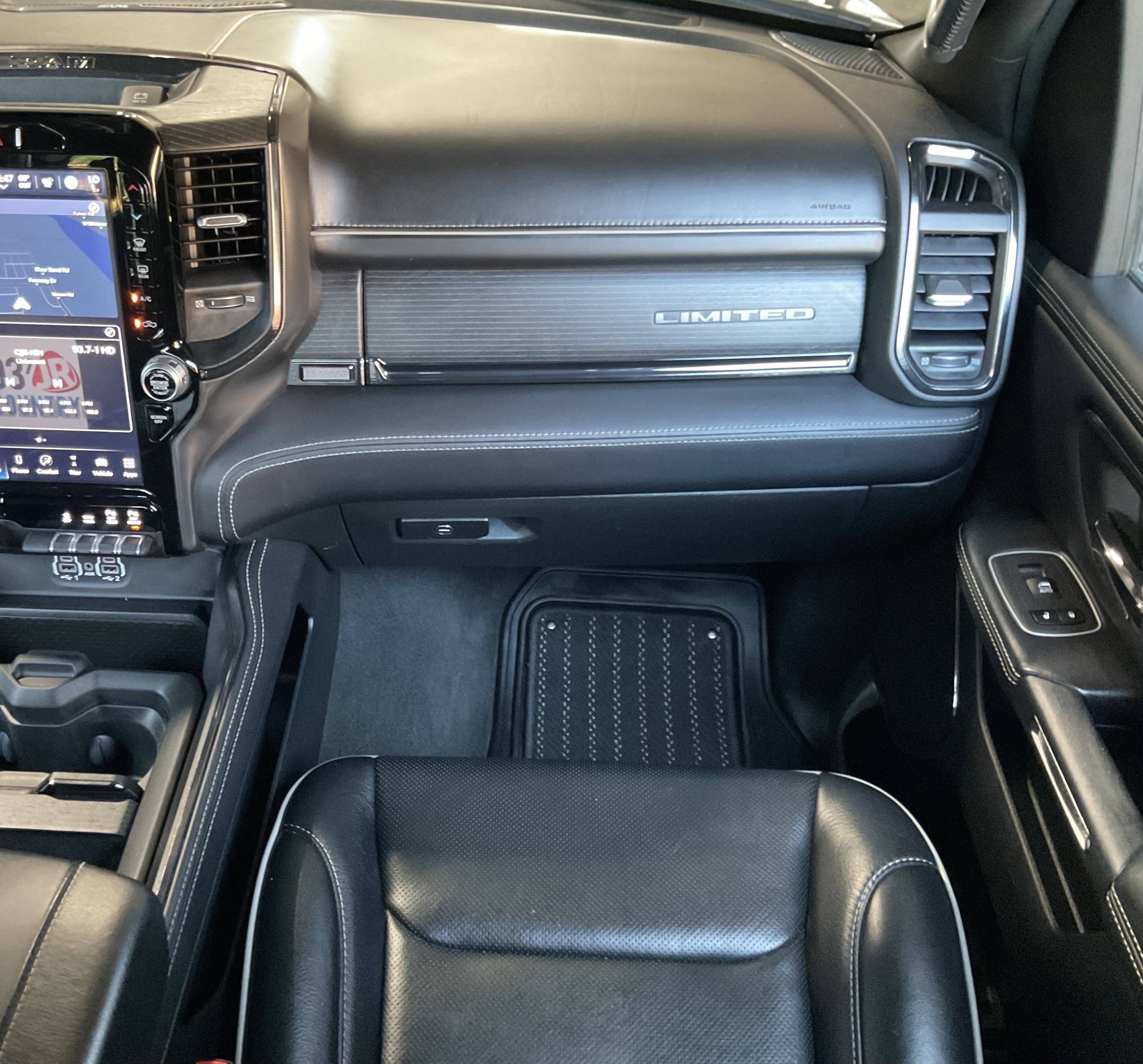 Used 2023 RAM 1500 Limited w/ Body-Colour Bumper Group AWD/4WD image 24