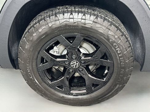 New 2026 Volkswagen Atlas Peak Edition AWD/4WD image 7