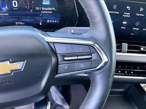 Used 2025 Chevrolet Equinox LT w/ Safety and Technology Package AWD/4WD image 19