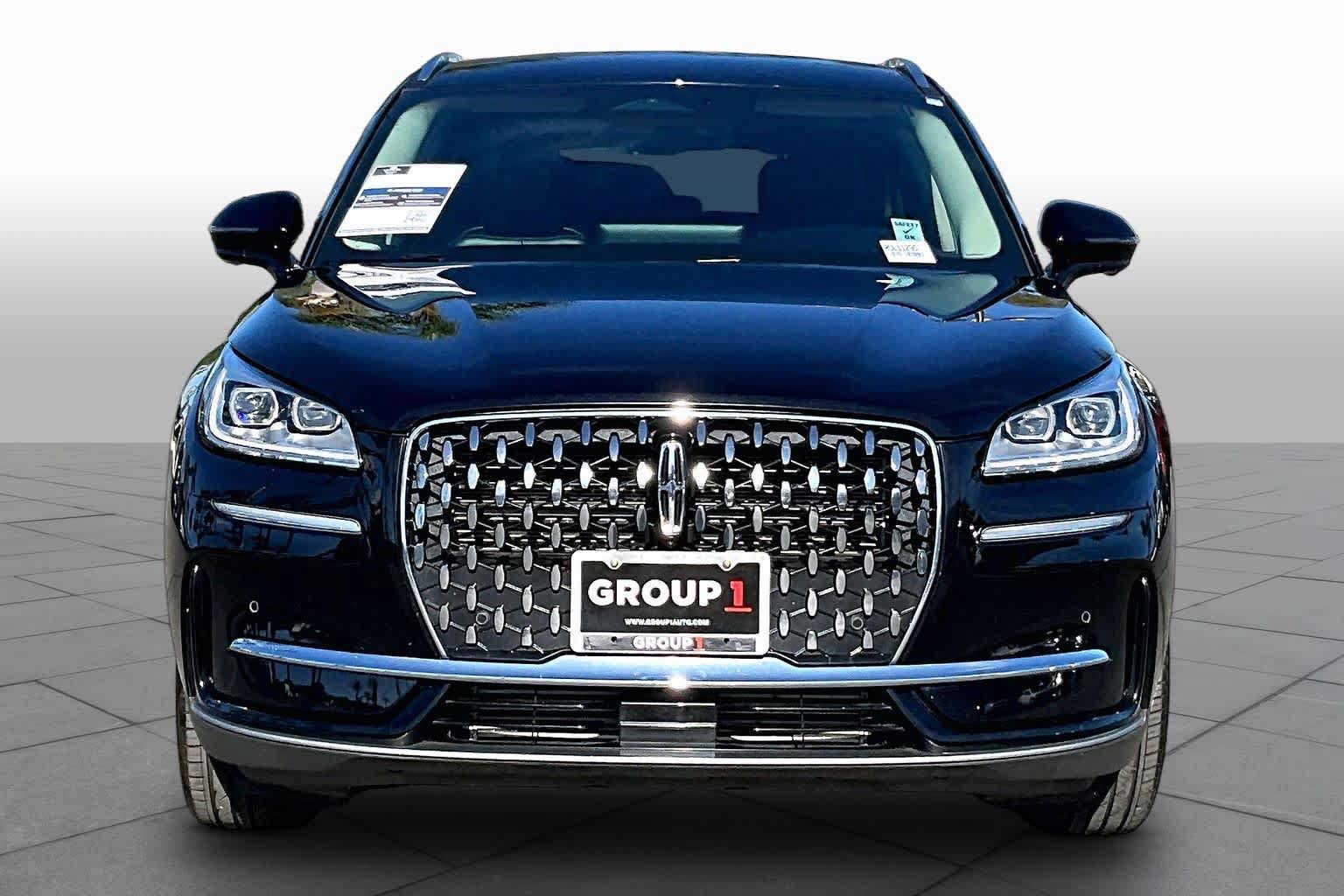 Used 2024 Lincoln Corsair Reserve w/ Equipment Group 201A AWD/4WD image 3