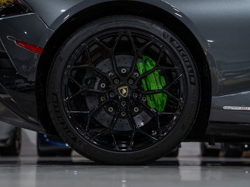 Used 2020 Lamborghini Huracan EVO image 44