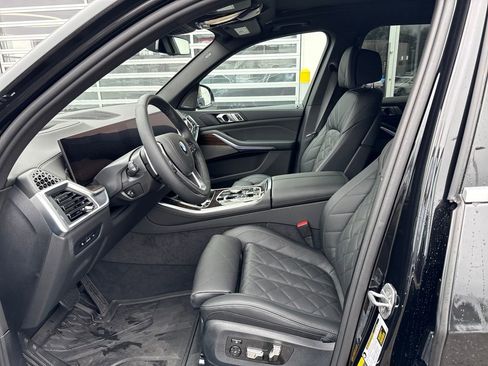 Certified 2026 BMW X5 xDrive50e w/ Climate Comfort Package image 9