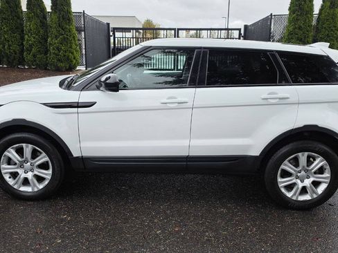 Used 2019 Land Rover Range Rover Evoque SE Premium AWD/4WD image 8
