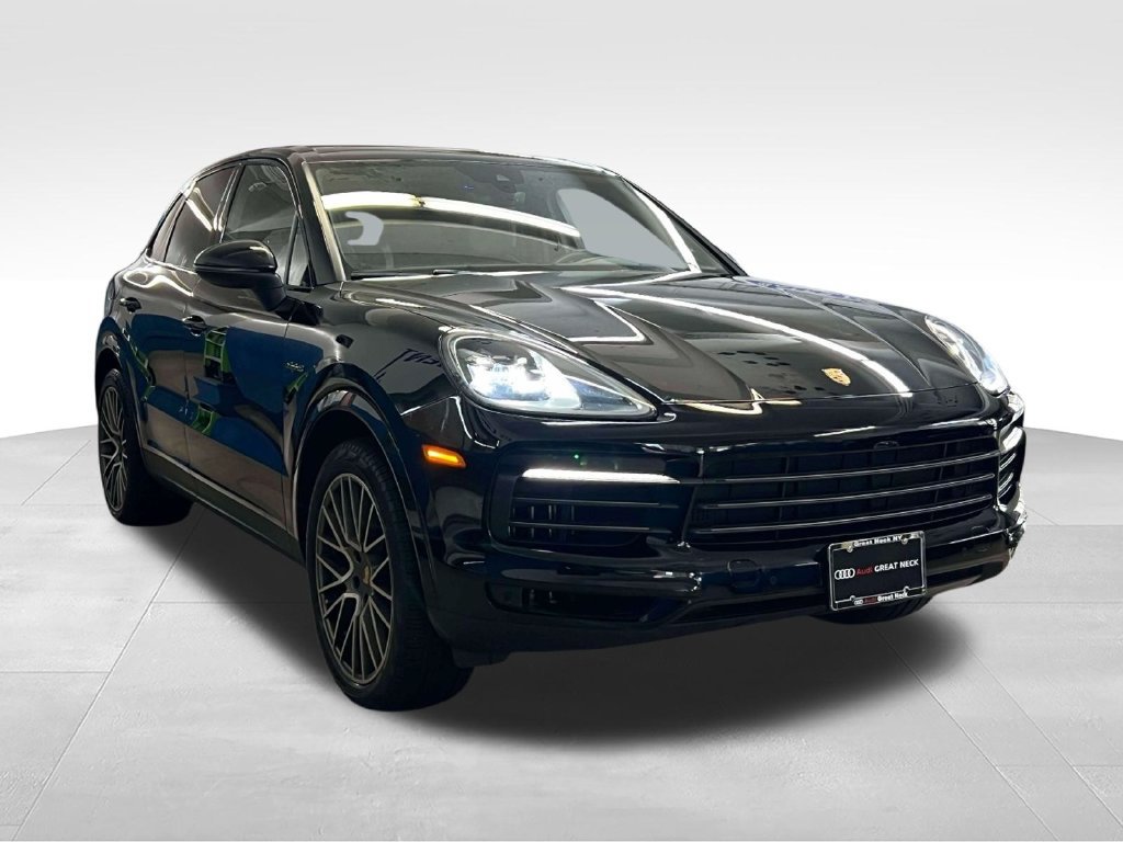 Used 2023 Porsche Cayenne Platinum Edition AWD/4WD image 9