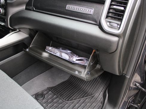 Used 2019 RAM 1500 Big Horn image 11