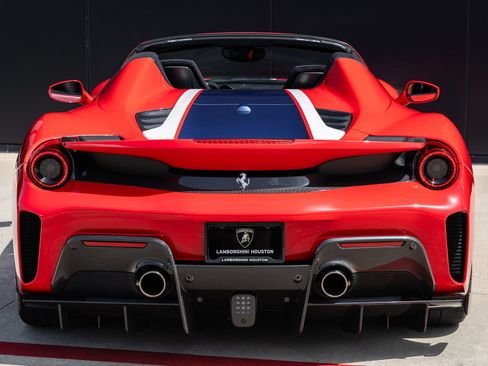 Used 2020 Ferrari 488 Pista Spider RWD image 8