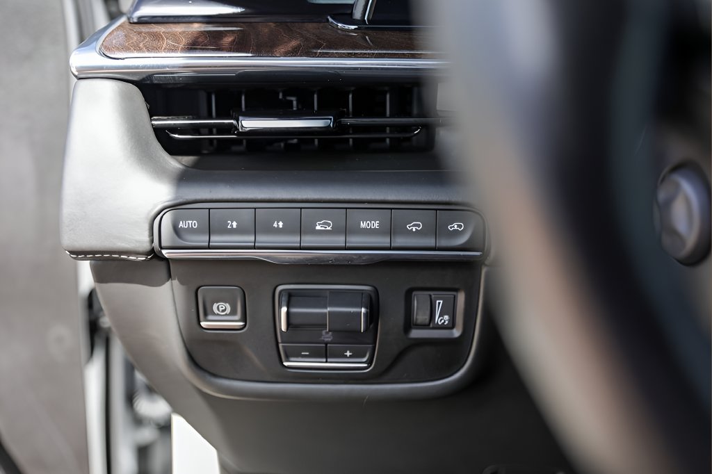 Used 2022 Cadillac Escalade Sport Platinum AWD/4WD image 29