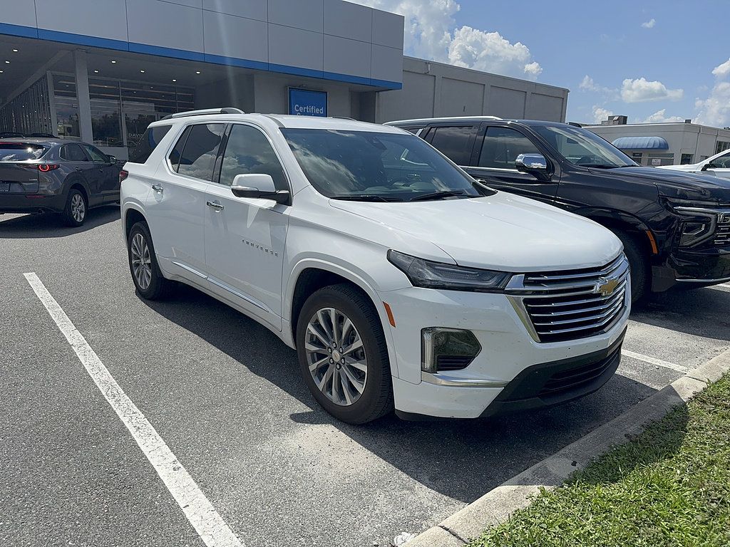 Used 2023 Chevrolet Traverse Premier FWD image 31