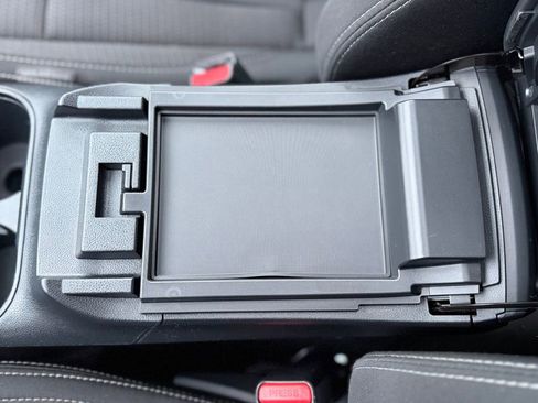 Used 2021 Subaru Outback Premium image 17