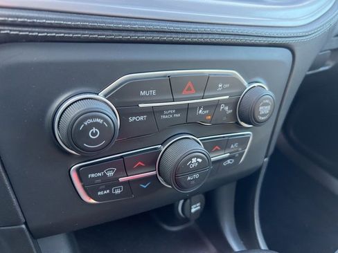 Used 2023 Dodge Charger R/T w/ Plus Group image 18