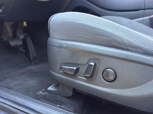 Used 2023 Hyundai Santa Fe SEL image 11