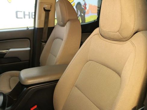 Used 2017 Chevrolet Colorado W/T w/ WT Convenience Package image 16