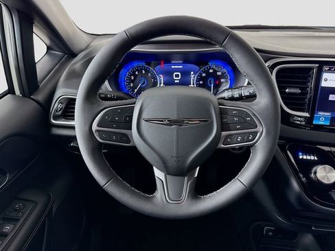 New 2026 Chrysler Voyager LX image 11