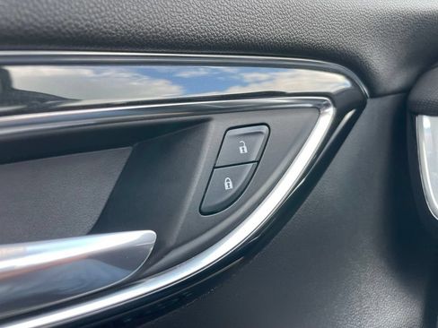 Used 2024 Buick Envision Preferred AWD/4WD image 25