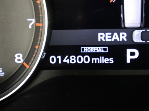 Used 2024 Mitsubishi Outlander ES image 17