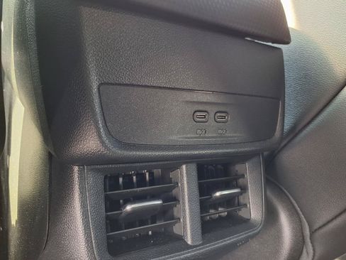 Used 2026 Chevrolet Equinox RS w/ Safety and Technology Package FWD image 25