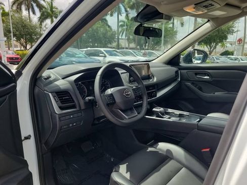 Used 2026 Nissan Rogue Dark Armor FWD image 10