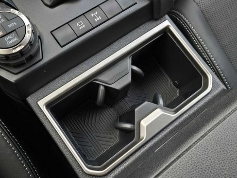 Certified 2025 Toyota 4Runner TRD Off-Road Premium image 29