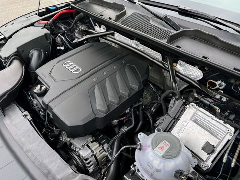 Used 2025 Audi Q5 2.0T Premium image 60