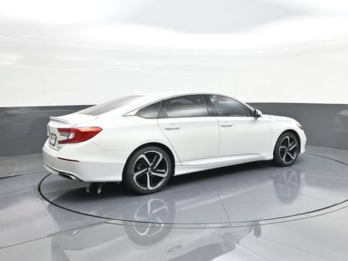 Used 2019 Honda Accord Sport image 15