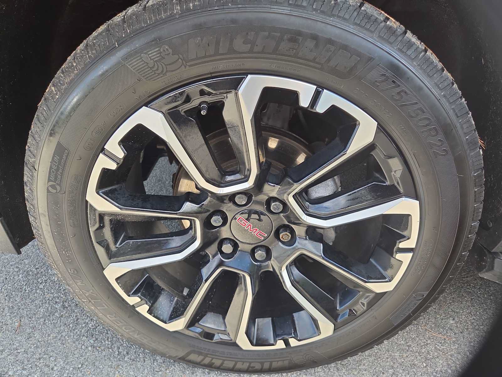 Used 2022 GMC Yukon Denali AWD/4WD image 25