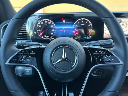 Certified 2026 Mercedes-Benz GLE 350 4MATIC image 23