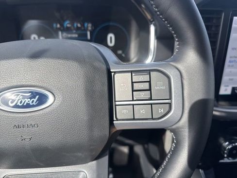 Used 2023 Ford F150 Lariat image 29