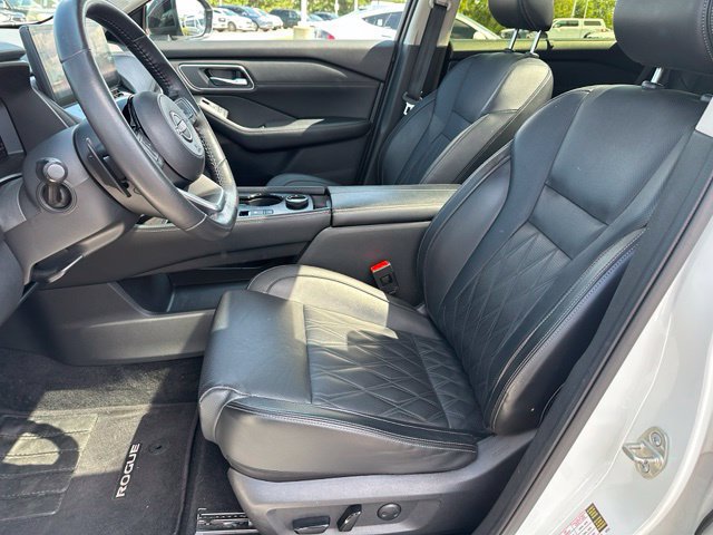 Used 2024 Nissan Rogue Platinum w/ Platinum Premium Package AWD/4WD image 19