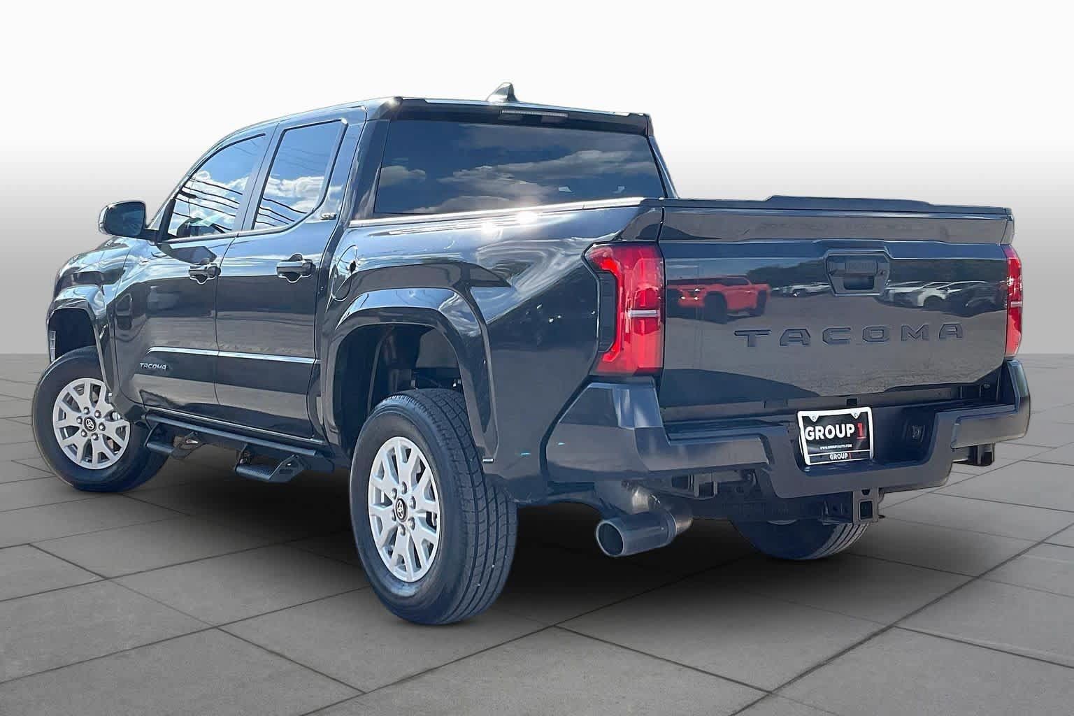 Used 2026 Toyota Tacoma SR5 RWD image 12
