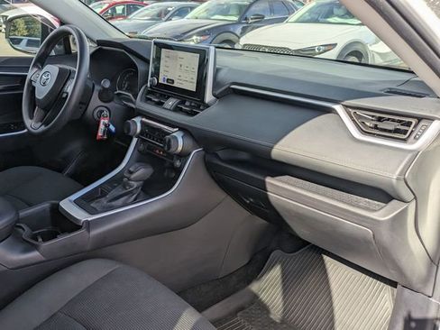 Used 2024 Toyota RAV4 LE image 31