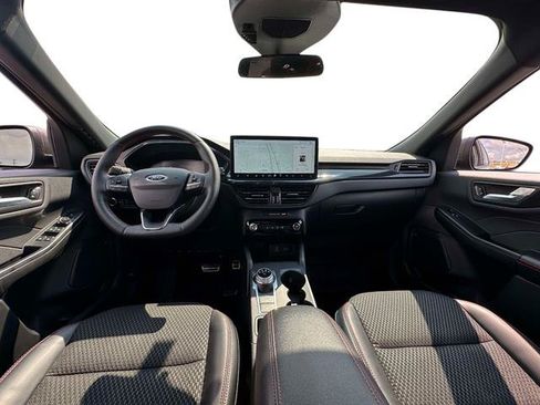 Used 2024 Ford Escape ST-Line w/ Tech Pack #1 AWD/4WD image 13