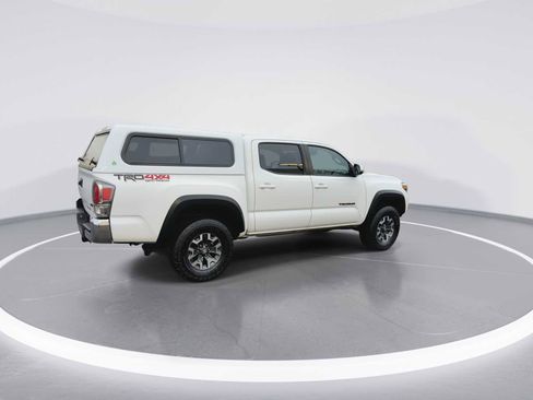 Certified 2023 Toyota Tacoma TRD Off-Road image 8