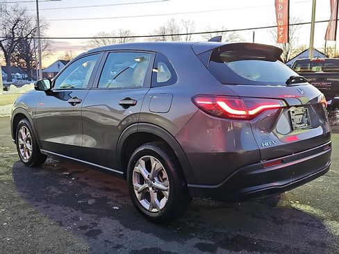 Used 2023 Honda HR-V LX image 4