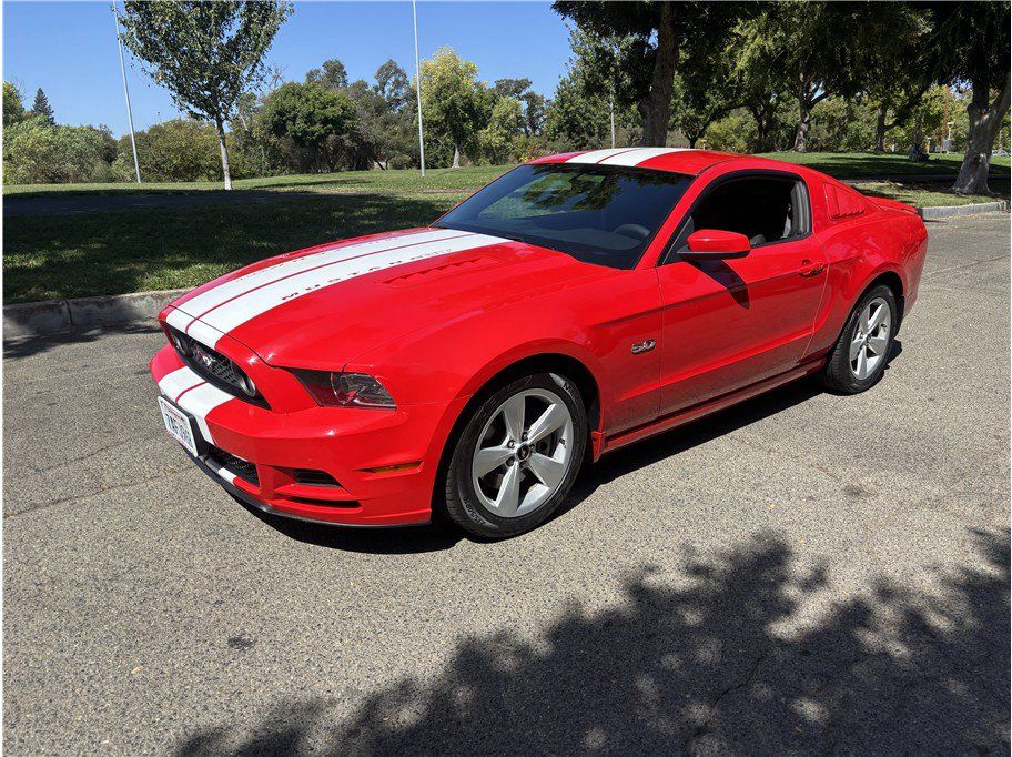 Used 2014 Ford Mustang GT Premium w/ Equipment Group 401A RWD image 1