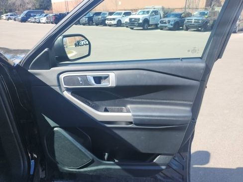 Used 2024 Ford Explorer XLT w/ Equipment Group 202A image 10