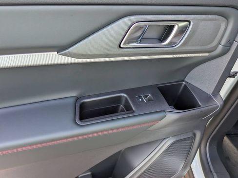 New 2026 Ford Explorer ST-Line w/ ST-Line Street Pack RWD image 8