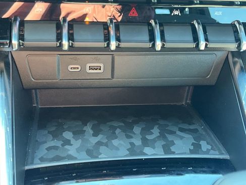 Used 2025 GMC Canyon Elevation w/ Convenience Package image 27