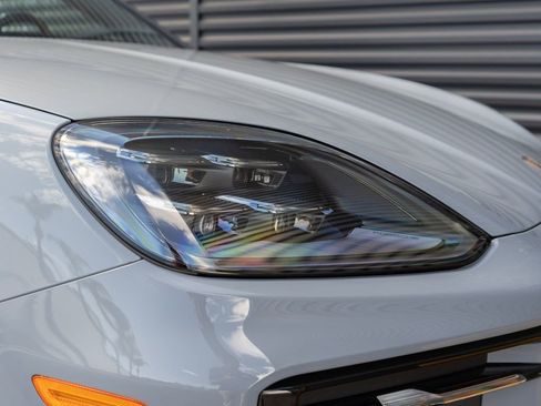 New 2026 Porsche Cayenne S AWD/4WD image 13