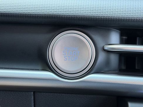 New 2026 Hyundai Tucson SE image 19