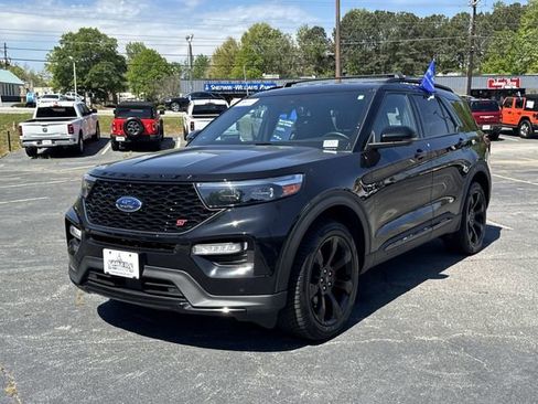 Certified 2023 Ford Explorer ST w/ Equipment Group 401A AWD/4WD image 3